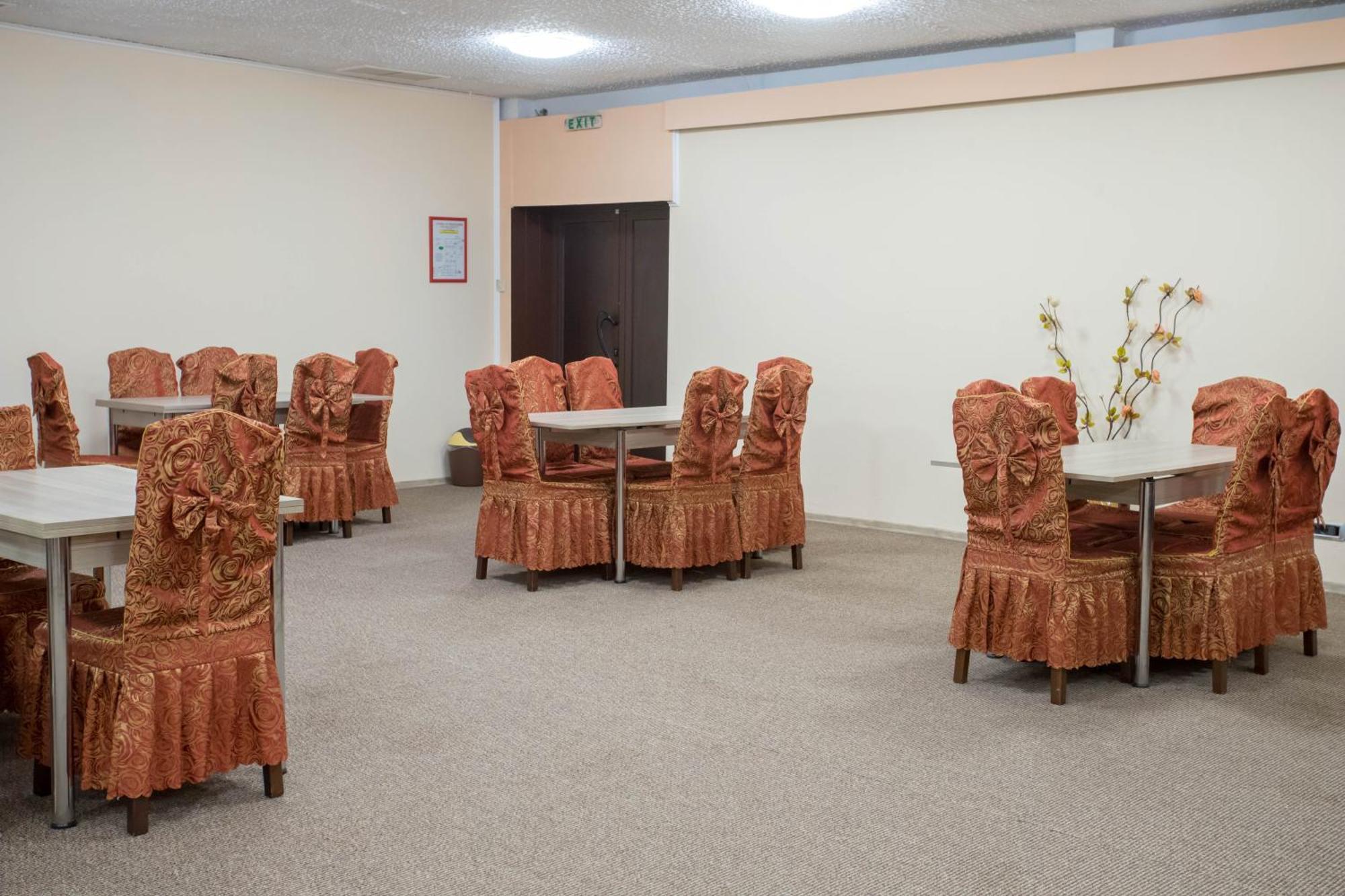 Park Hotel Ivailo Veliko Tărnovo Exteriör bild