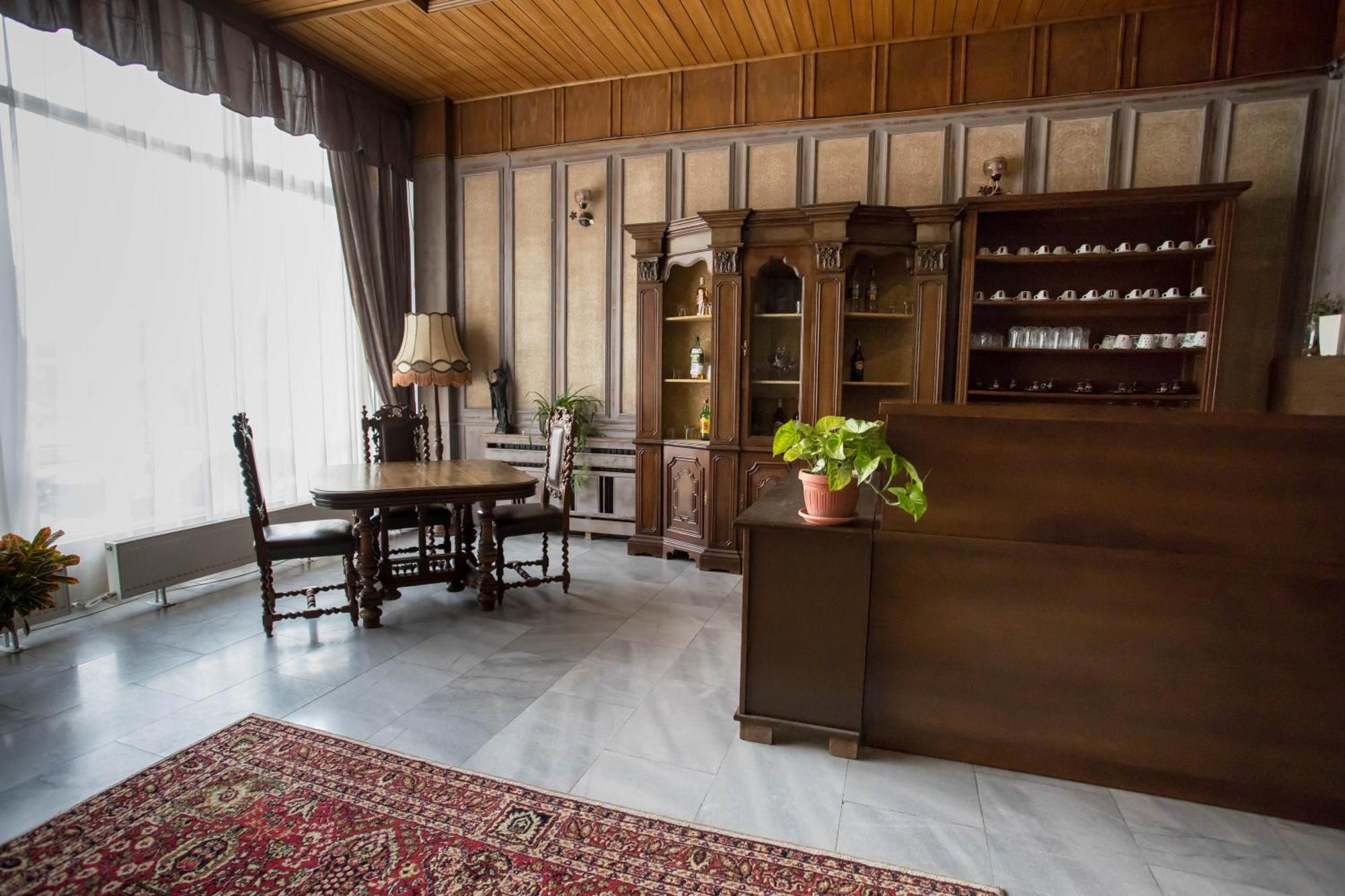 Park Hotel Ivailo Veliko Tărnovo Exteriör bild
