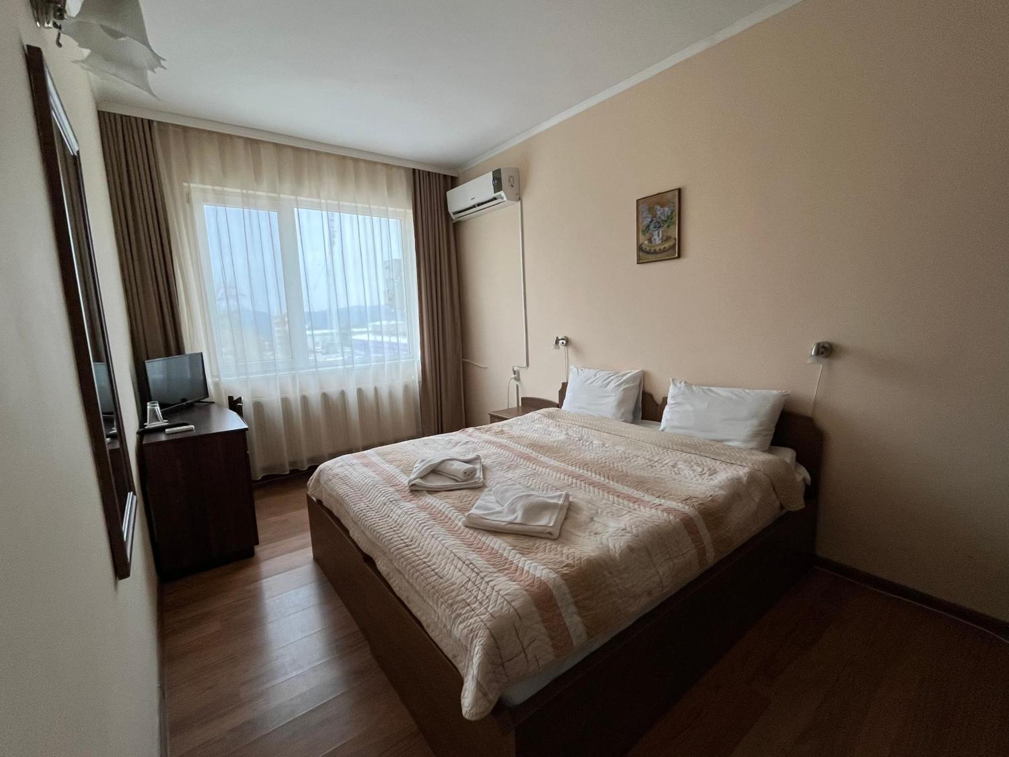 Park Hotel Ivailo Veliko Tărnovo Rum bild