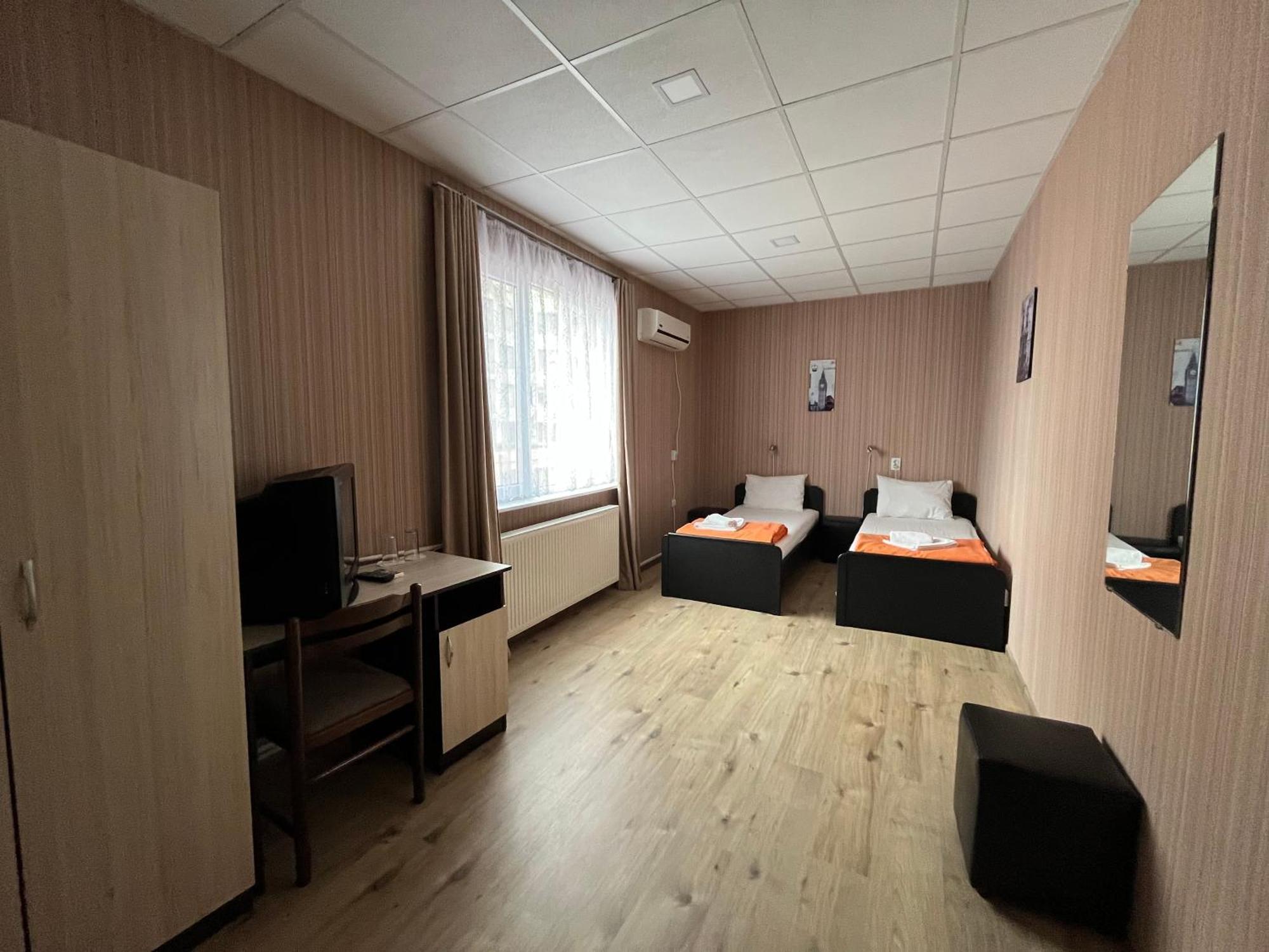 Park Hotel Ivailo Veliko Tărnovo Rum bild