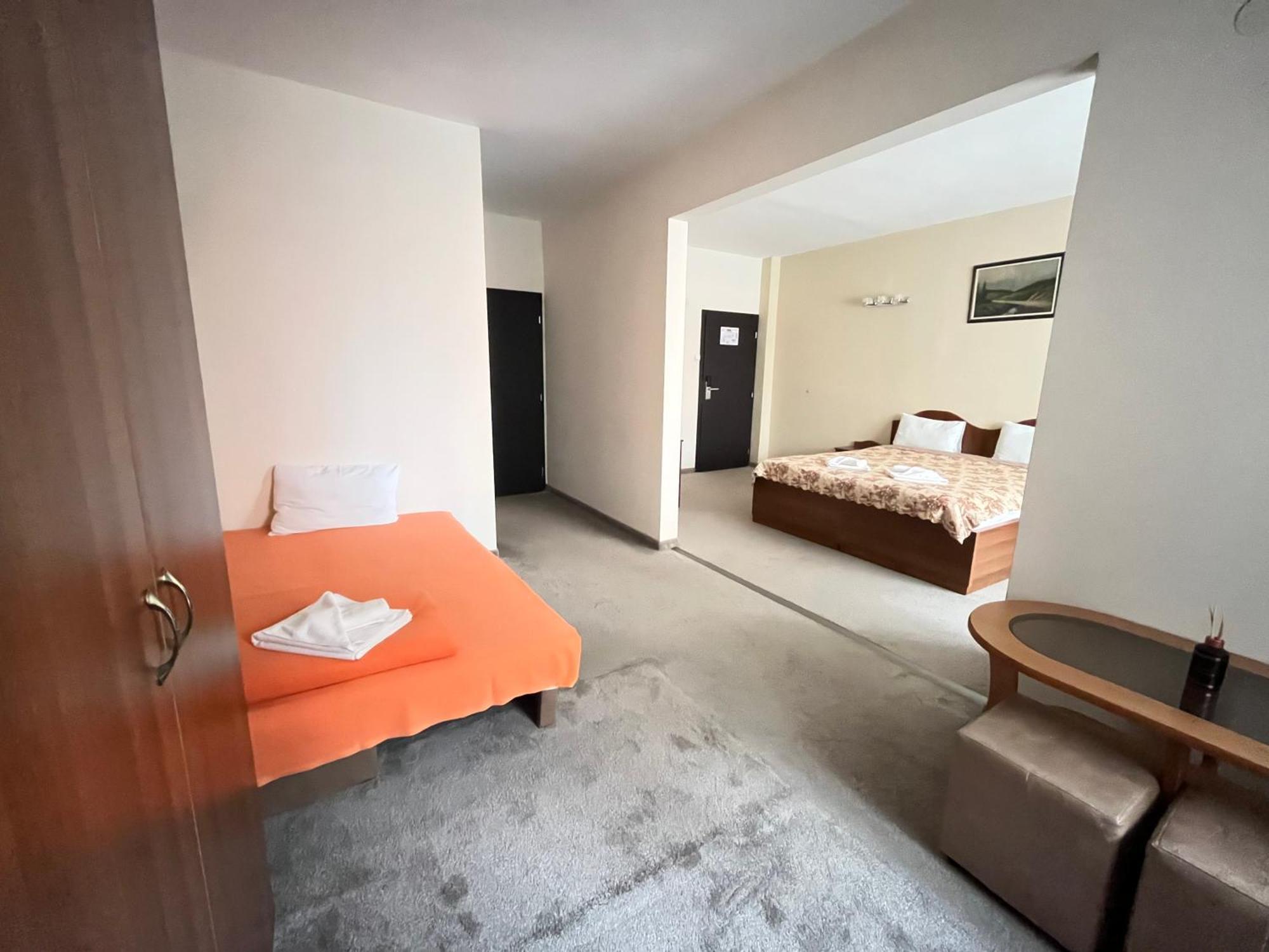 Park Hotel Ivailo Veliko Tărnovo Rum bild