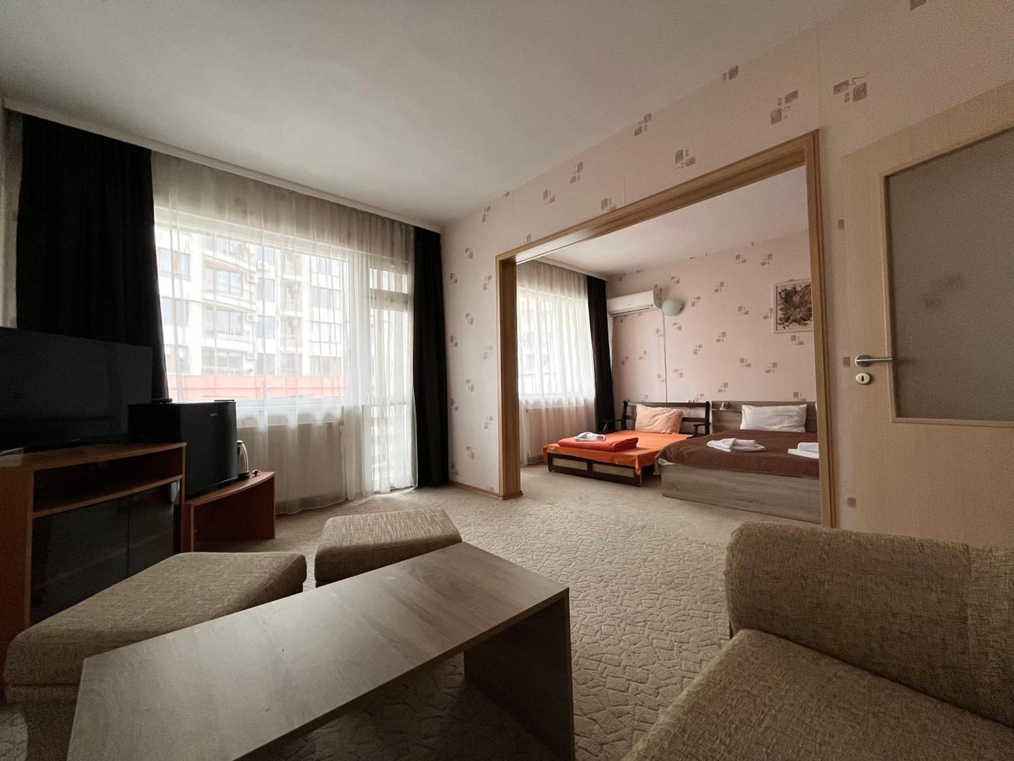 Park Hotel Ivailo Veliko Tărnovo Rum bild