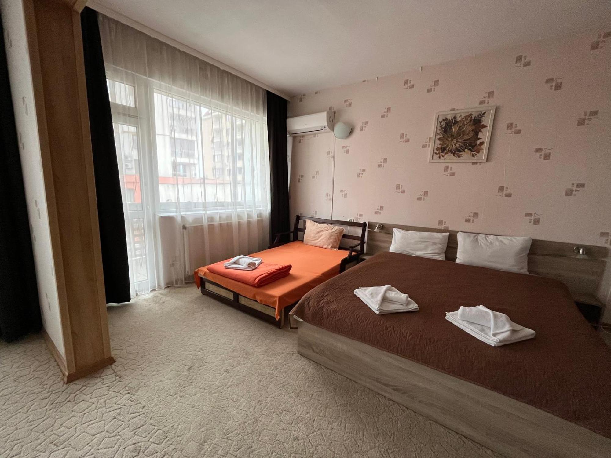 Park Hotel Ivailo Veliko Tărnovo Rum bild